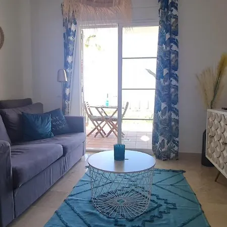 Small Oasis - 6 Personnes Appartement *