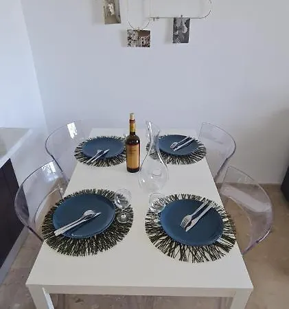 Small Oasis - 6 Personnes Appartement *